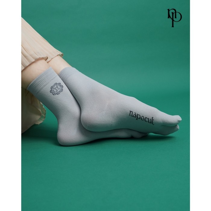 HOT SALE naPocut Kaos Kaki