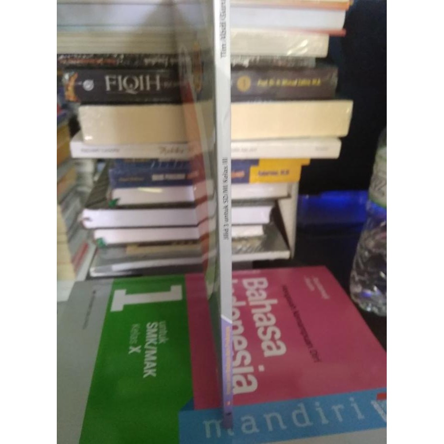 

KREASI SENI BUDAYA DAN PRAKARYA 3 UNTUK SD KELAS III K13N - ERLANGGA