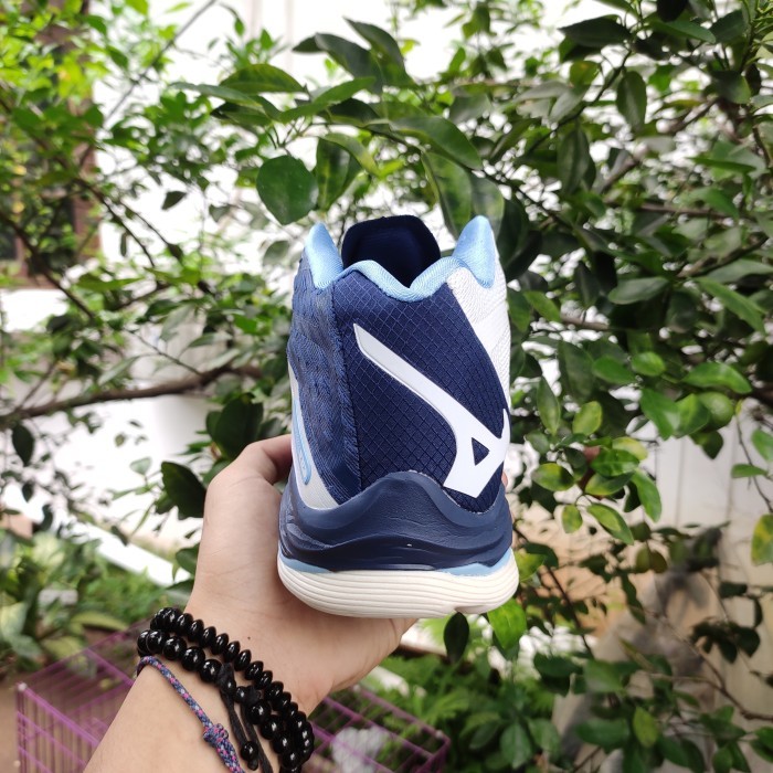 Murah SEPATU VOLLY MIZUNO WHITE NAVY ORIGINAL 100% Non COD
