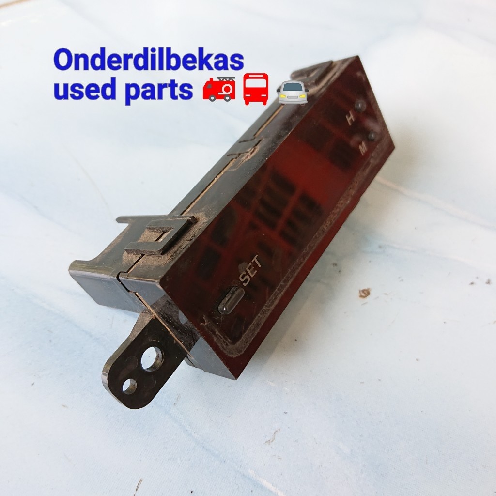 jam dashboard toyota corona st171