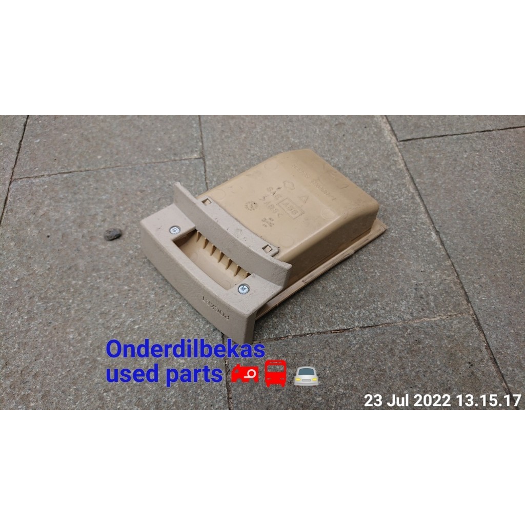 pocket kiri dashboard nissan serena c24