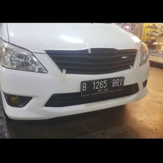 Grill Innova 2012 - 2013 Trd