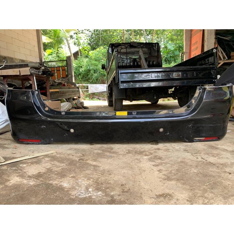 Bemper Bumper Belakang Toyota Innova 2009 - 2013
