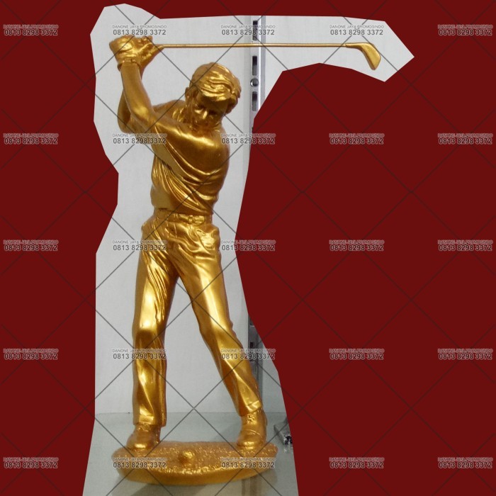 TERLARIS PATUNG GOLF MUKUL BOLA