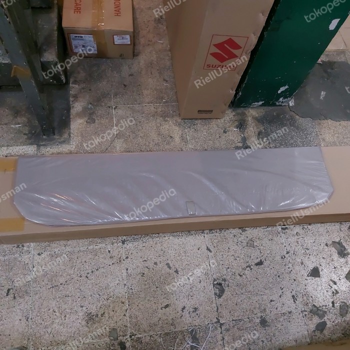 papan Box bagasi suzuki Ertiga