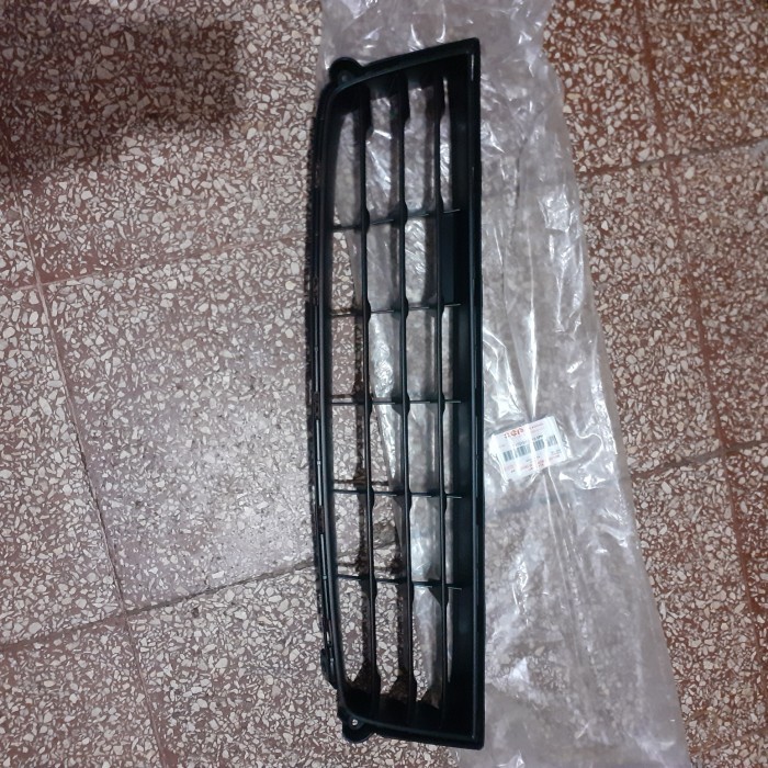 grill bemper bawah suzuki splash gen 1