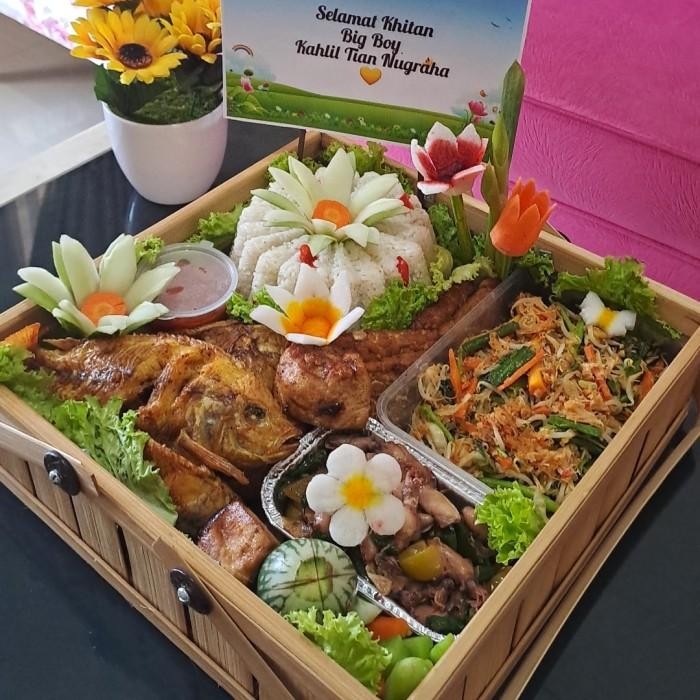

Hampers Nasi Liwet Bambu Terbaru 100 % Original