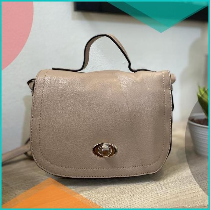 PRELOVED TAS PIERRE CARDIN BEKAS SLING bag 07D35Z4 ready to atc