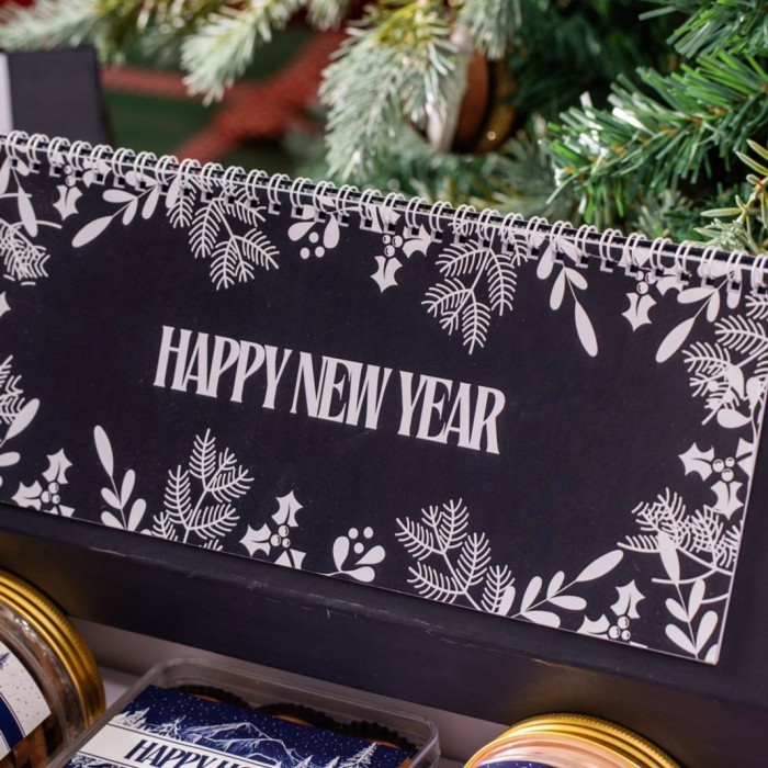 

Hampers Christmas / Hampers Natal 2024 / Hampers New Year Tahun Baru / Gift Natal / Parsel Kue