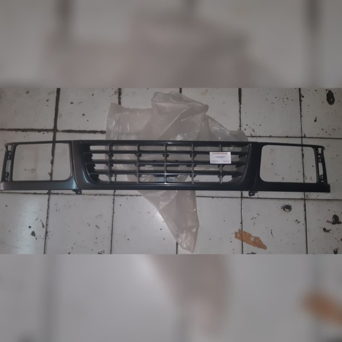 Grill Radiator Isuzu Panther Kotak/Pick up