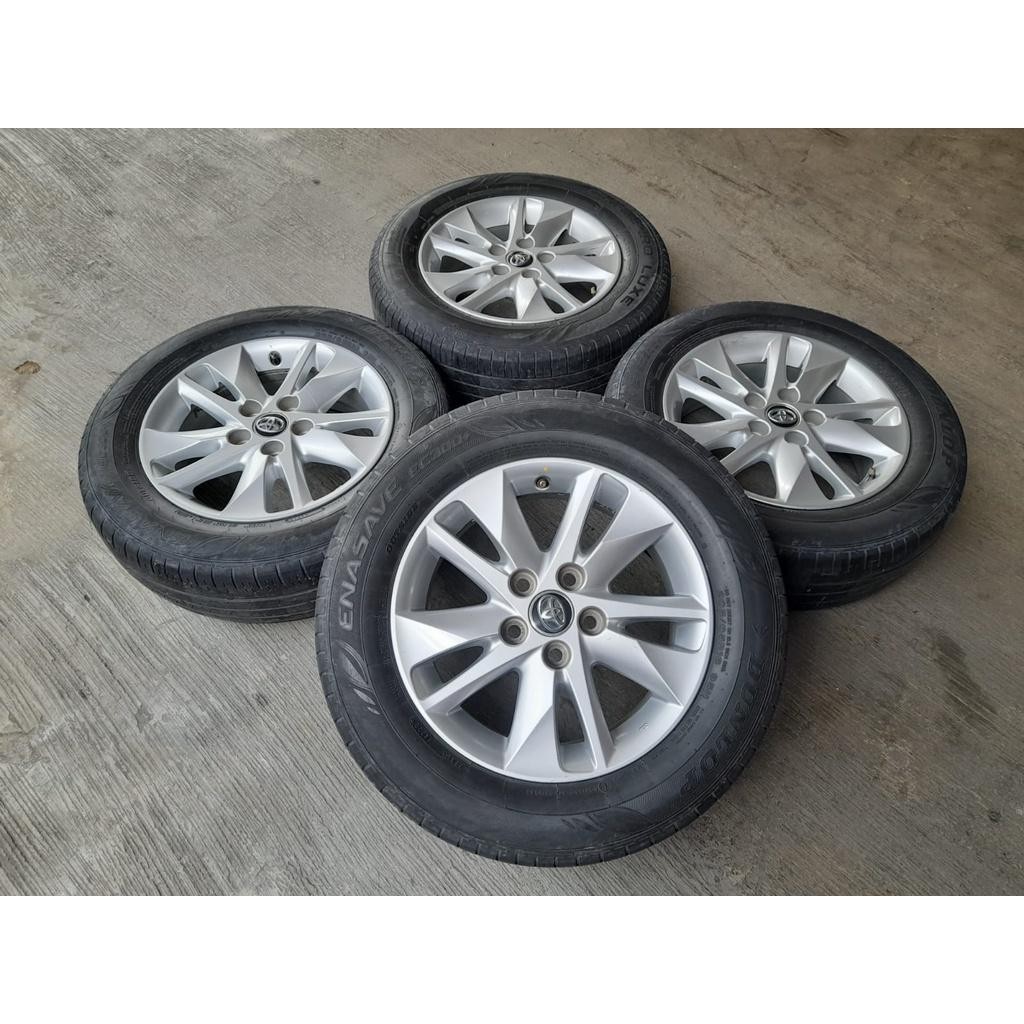 Velg Mobil Bekas Ring 16 Ori Inova Reborn 5X114,3 + Ban 205 65 R16