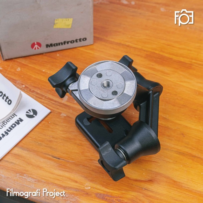 Manfrotto 056 Pan Tilt Head - 3D Ballhead Junior 3 Way Tripod Head