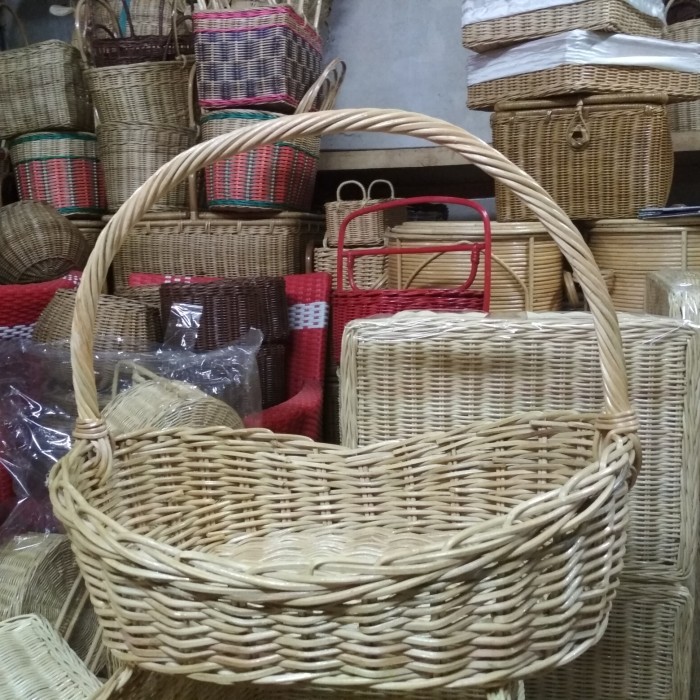 keranjang parcel rotan besar