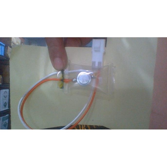 *:*:*:*:*] Defrost kulkas Fuse Dingin kulkas