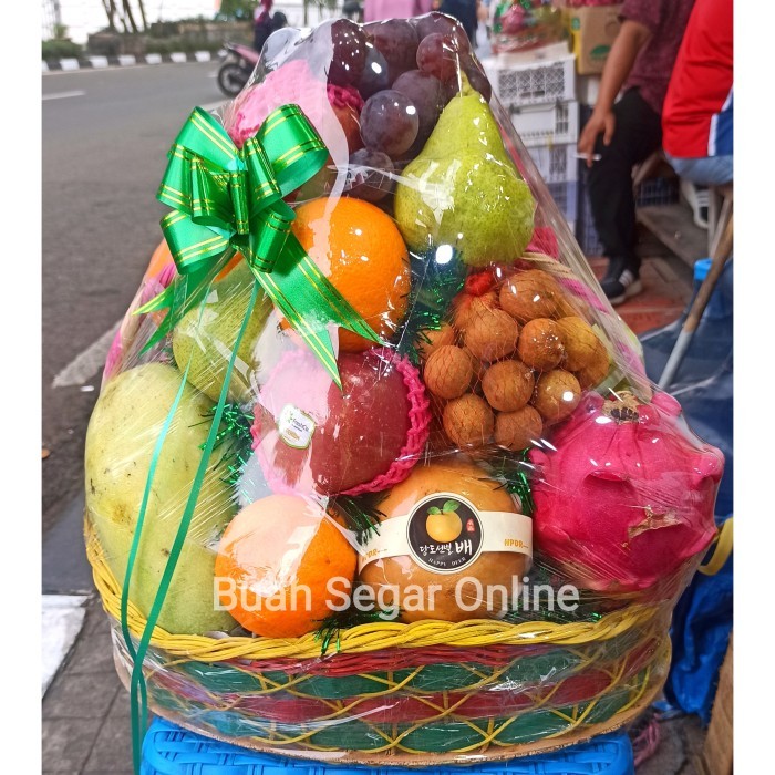 

Parcel Buah Ukuran Besar - Keranjang Tangkai Warna