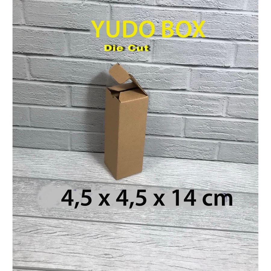 

Kardus Karton Uk.4,5X4,5X14 Cm...Die Cut Box Kotak Untuk Botol - Dll