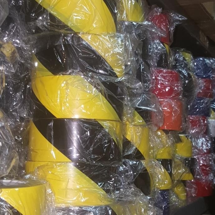 

FLOOR MARKING TAPE KM 48MM X 33M YELLOW-BLCAK LAKBAN LANTAI ISOLASI ASLI