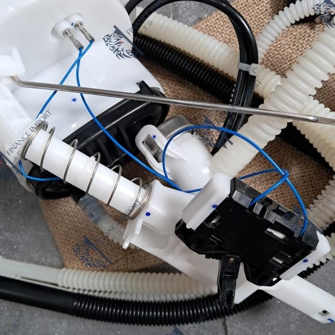 Fuel Pump Bmw Kiri E84 X1 E87 E90 Original / Fuel Filter Pelampung Bensin Bmw Original Original