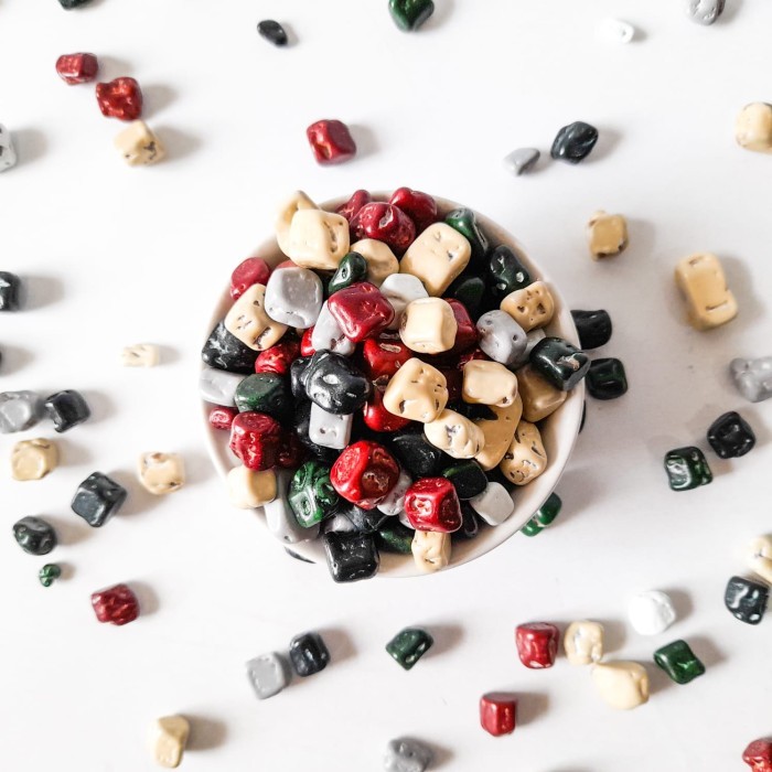 

cokelat kerikil 1kg coklat batu oleh oleh haji umroh