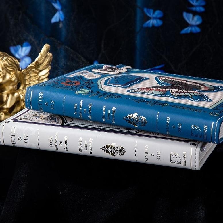 

VIRAL Magnetic Notebook Butter & Fly / Buku Diary PU Leather Buku Tulis 0796 NI06