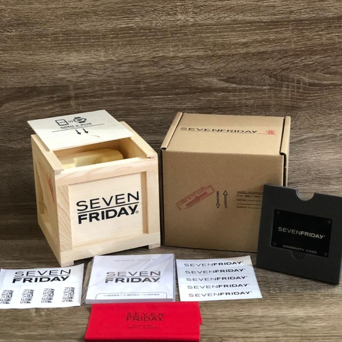 BOX JAM TANGAN SEVEN FRIDAY ORIGINAL