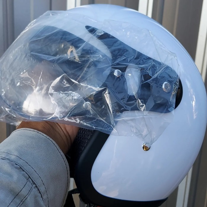 Helm Scoopy Putih Dahulu
