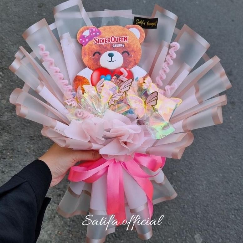 CR - (READY STOCK) Bouquet Coklat Silverqueen Bear Ada Lampu Bisa nyala 3 model kelap-kelip Edisi Va