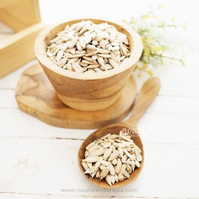 

THEO RAW SUNFLOWER SEED ( BIJI BUNGA MATAHARI MENTAH ) 1 KG