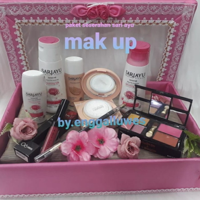 BERMUTU PAKET SESERAHAN SARIAYU MAKE UP FREE BOX