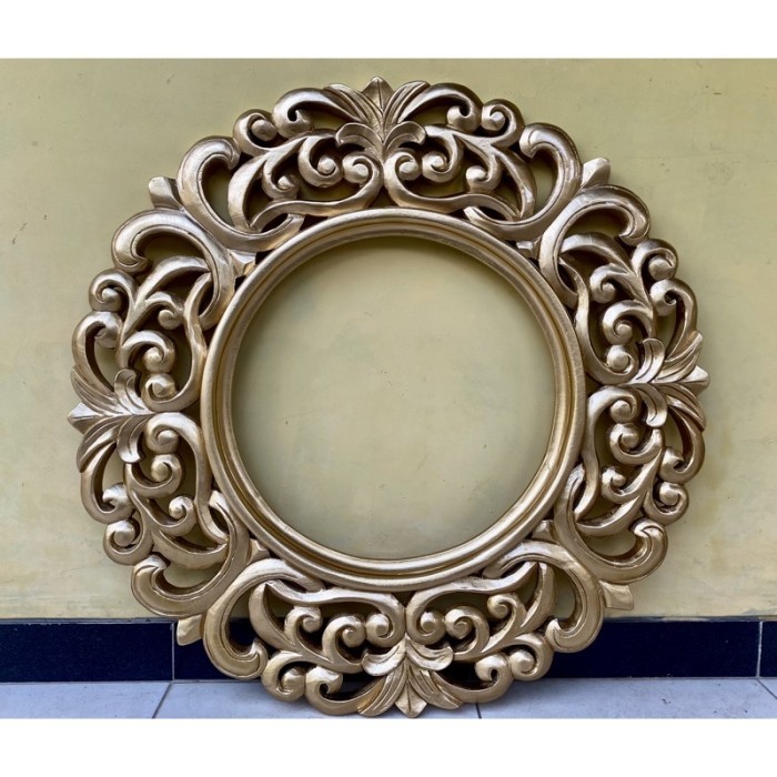 Cermin Pigura Bulat Ukir Kayu Jati Diameter 70Cm