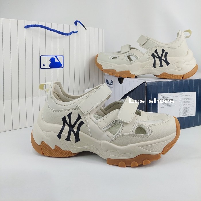 Sepatu Mlb Big Ball Chunky Mask Ny Women
