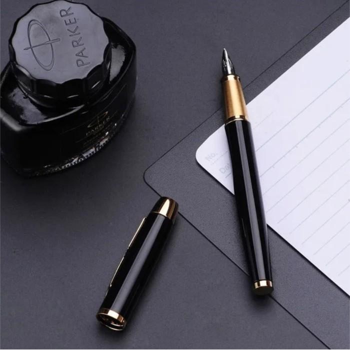 

Parker IM Laqer Black Gold Trim Fountain Pen Original Original