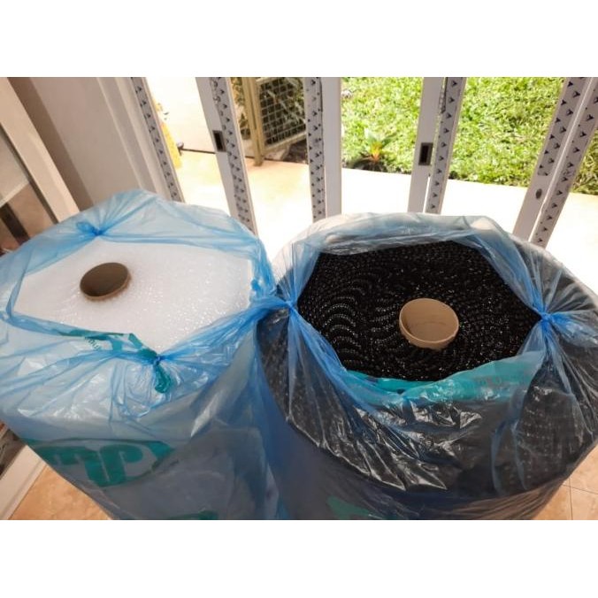 

BUBBLE WRAP ROLL (1,25 x 50 M) HITAM PUTIH BUBLE WRAP