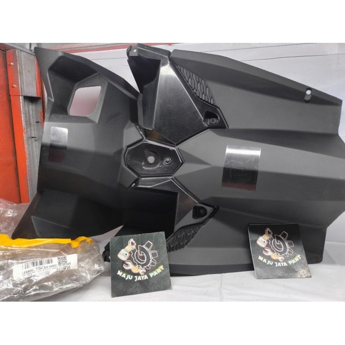 LEGSHIELD TENGAH KONTAK KUNCI / DASBOR MOTOR / VARIO 150 LED WIN