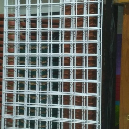 Ram Besi Vertikal Garden Untuk Pot Dinding Argo