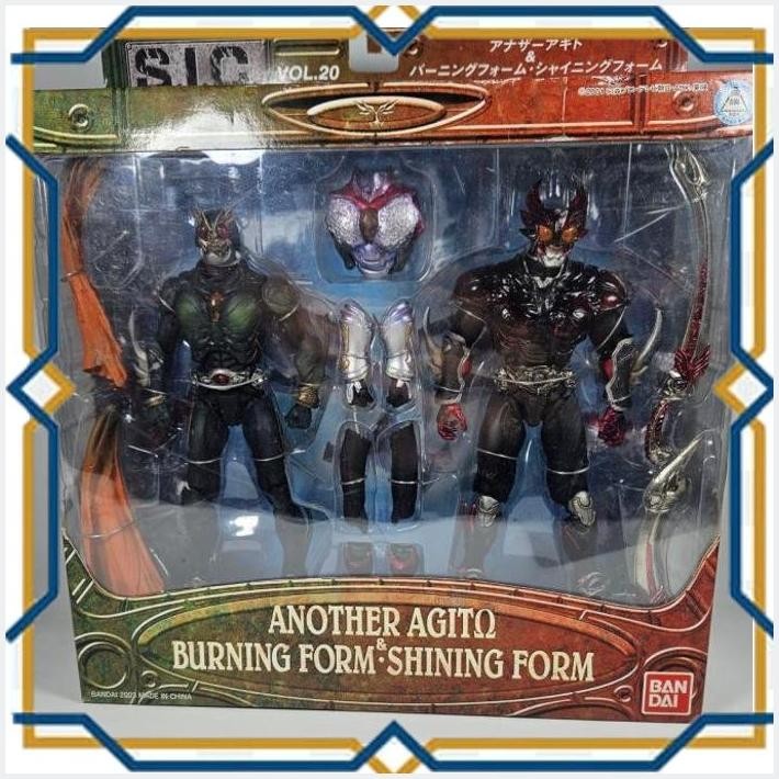 [AUG] SIC KAMEN RIDER AGITO BURNING SHINING FORM & ANOTHER AGITO BANDAI RARE