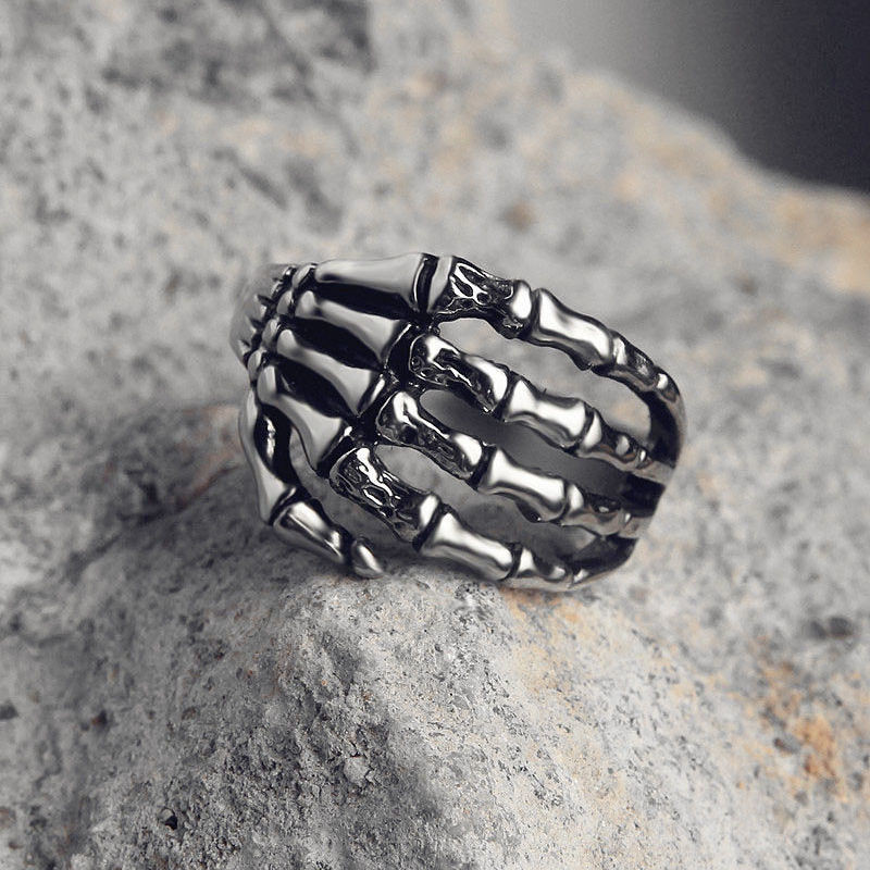 Cincin Tengkorak Retro Punk Baja Titanium Pria, Cincin Tengkorak Hip Hop Silang Jari Mendominasi 2G5