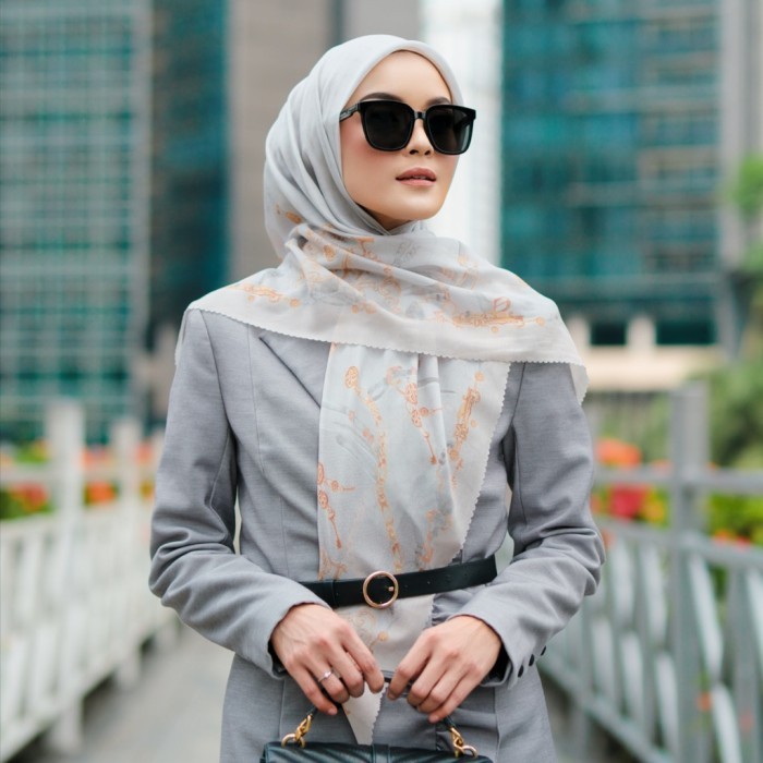 Adeola Scarf - Elaine Series - Cannoli Cream