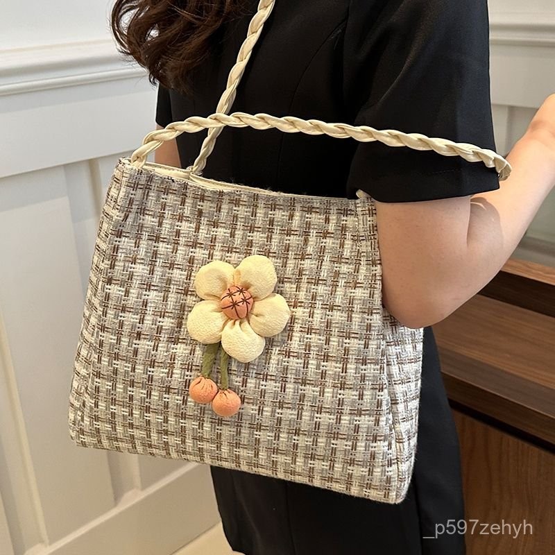 Straw Woven Bag Commuter Large Capacity Woven Women's Tote Bag