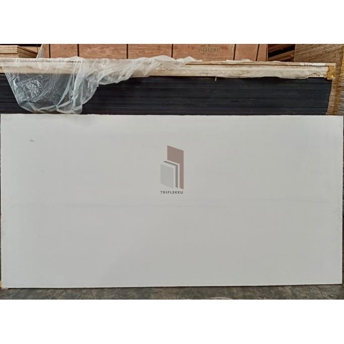 Triplek Melamin 15Mm Doff 1 Muka Meranti 122X244Cm Melaminto Polyester