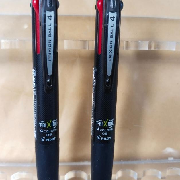 

Pilot Frixion Clier 4 In 1./ 1 Pul 4 Warna