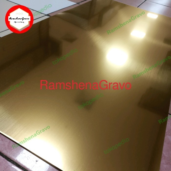 

gravoply gold/bahan name tag/60x120cm tebal 1.5mm