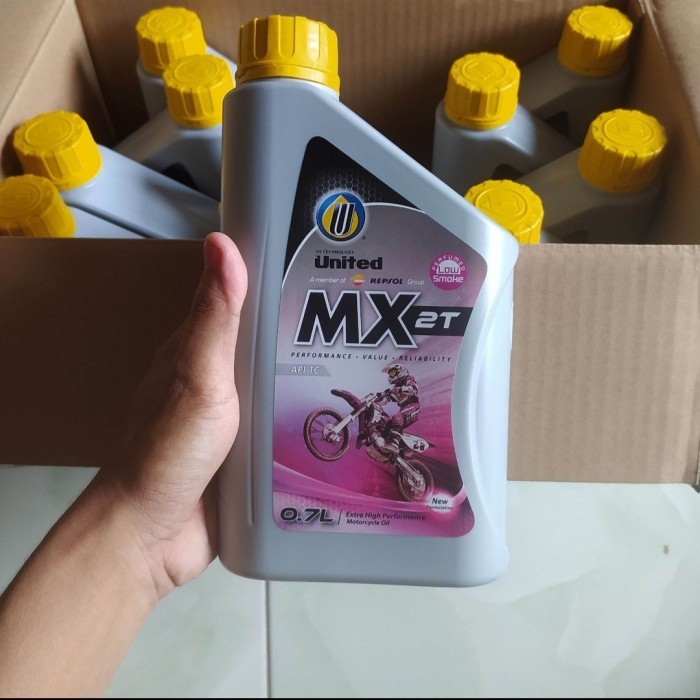 OLI SAMPING 2T UNITED MX 0,7 L WANGI PERMEN KARET LOW SMOKE