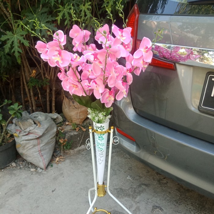 BUNGA SUDUT RUANGAN BUNGA ANGGREK+POT STANDING BESI