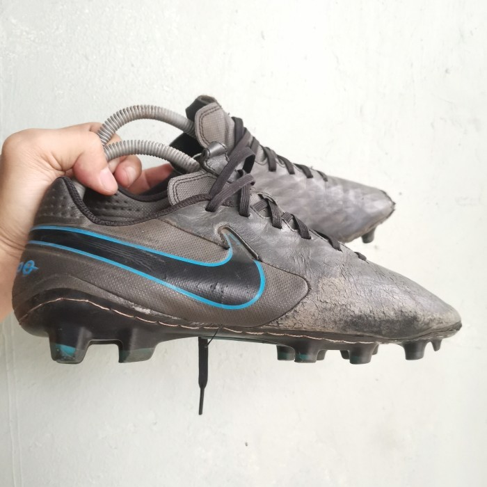 TIEMPO LEGEND 8 ACADEMY FG