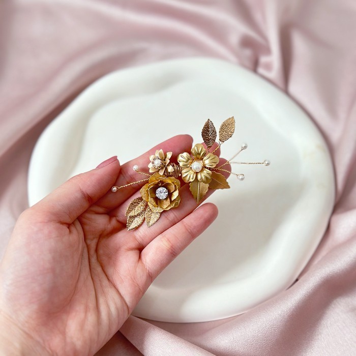 Pin - Capulet Premium Flower Pearl Brooch Bros Pin Hair Comb Konde Headpiece