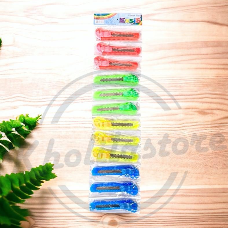 

(12 pcs) Cutter Besar Rentengan Exsis / Pisau Cutter Plastik yang laris