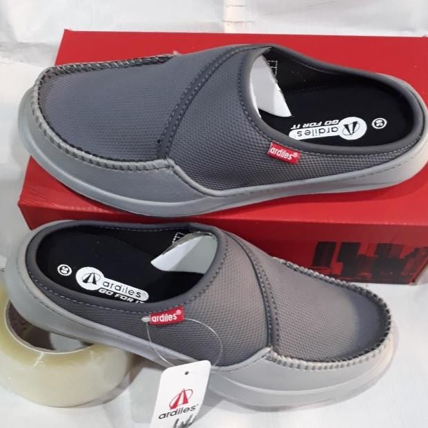 Sepatu Sandal Slop Karet Pria Ardiles Sujo