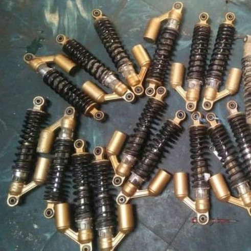 {Bekas} skok belakang tiger revo original copotan shock tirev ori Limited