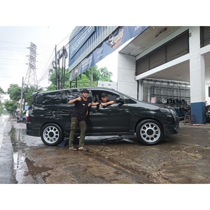 VELG MOBIL INNOVA HSR KLG R18 LUBANG 5